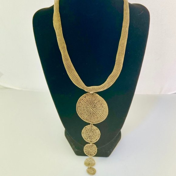 Handcrafted Mesh Necklace - Picture 1 of 6